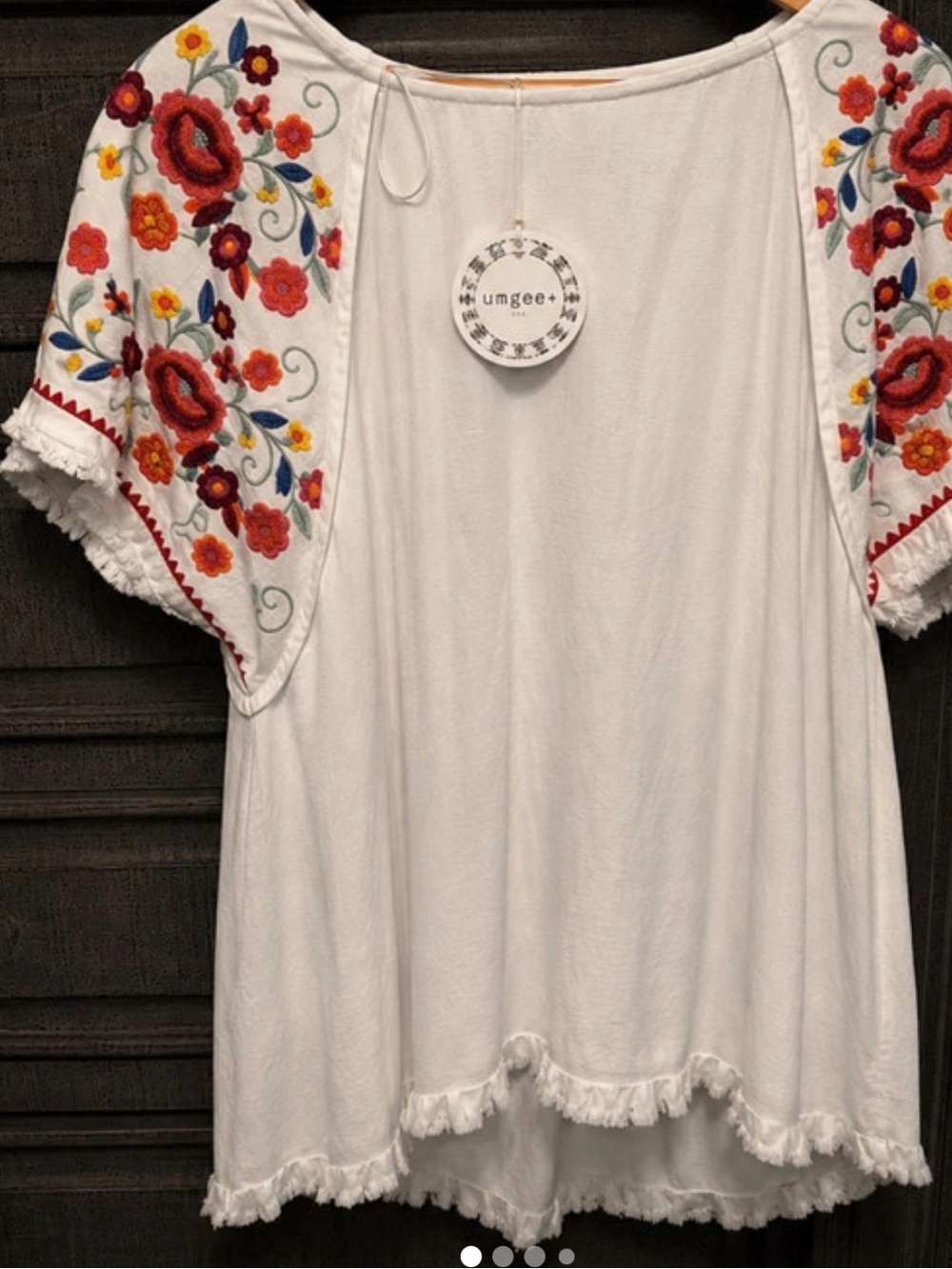 Umgee White Floral Embroidered Flutter Sleeve Tunic
